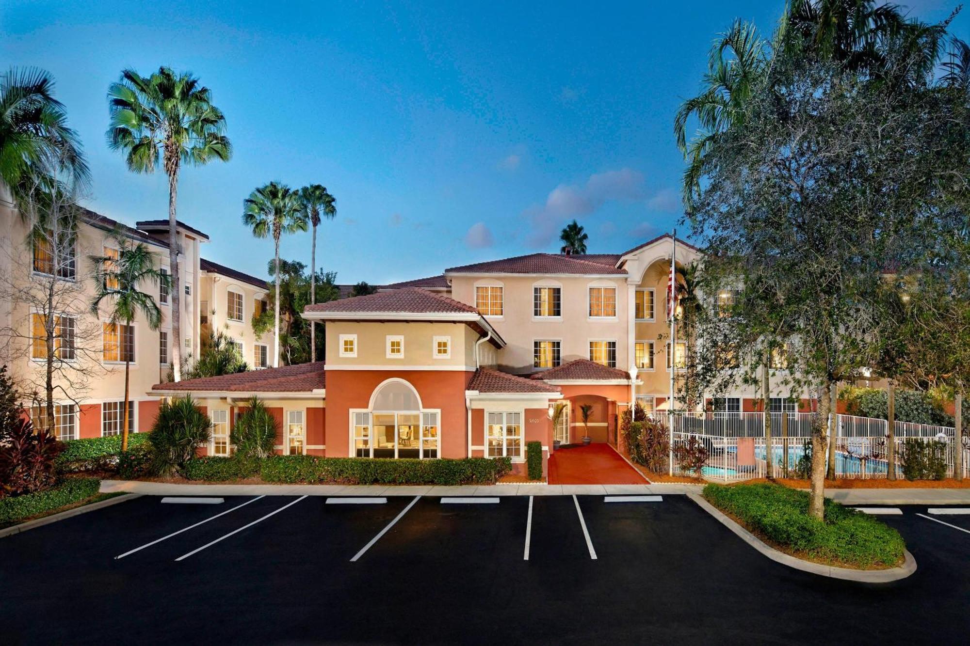 Residence Inn By Marriott Fort Lauderdale Weston Exterior photo